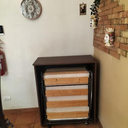 Appartamento Casa D'Amici Aeroporto di Catania Fontana Rossa Esterno foto