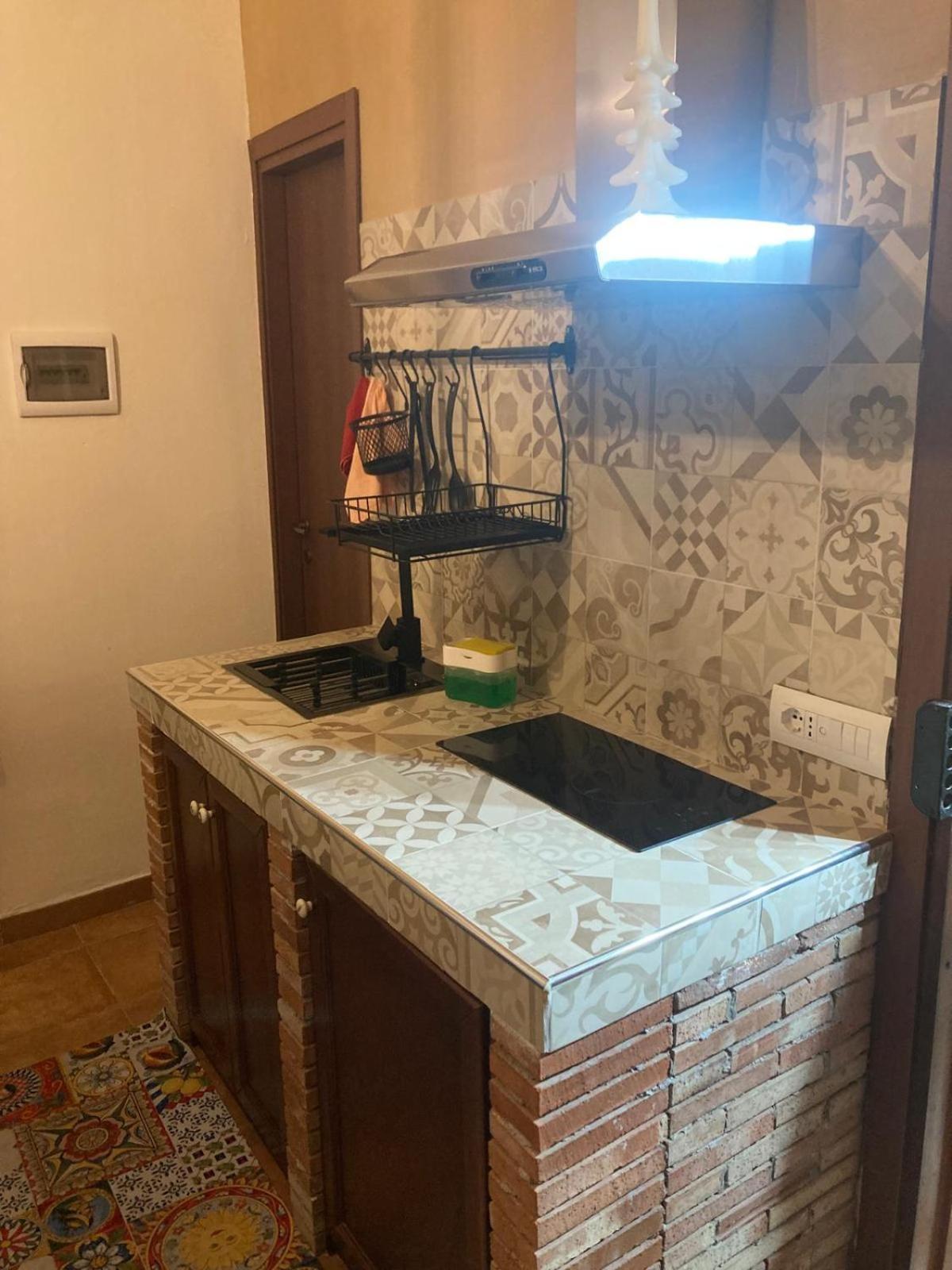 Appartamento Casa D'Amici Aeroporto di Catania Fontana Rossa Esterno foto